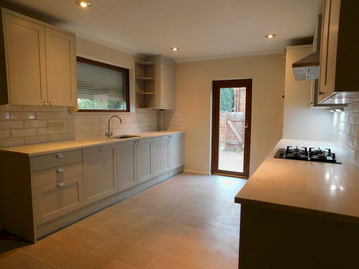 4 Bedroom House To Rent In Park Road, KT2