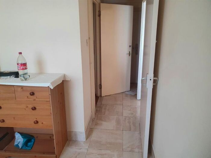 1 Bedroom Flat To Rent In Comet Close, Leicester, LE3