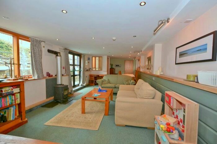 3 Bedroom Barn Conversion For Sale In Trebullett, Launceston, PL15