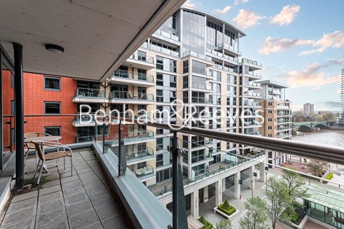 3 Bedroom Flat To Rent In The Boulevard, Fulham, SW6