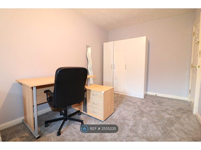 5 Bedroom Terraced House To Rent In Perchfoot Close, Coventry, CV1