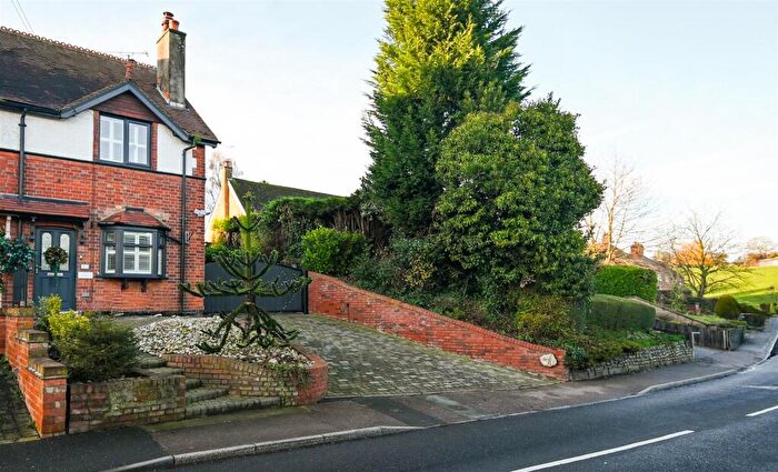 2 Bedroom Cottage For Sale In Robin Hood Cottages, Main Street, Tatenhill, DE13