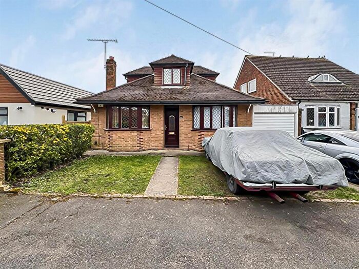 3 Bedroom House For Sale In Tilstone Close, Eton Wick, Windsor, SL4