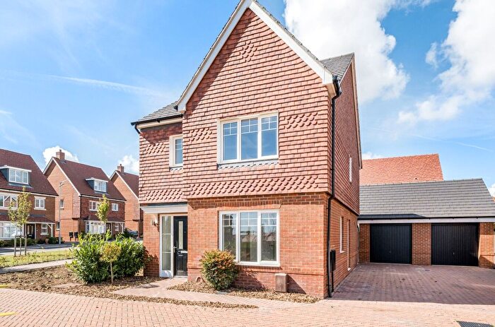 3 Bedroom Detached House For Sale In Harris Road, West Broyle, PO19