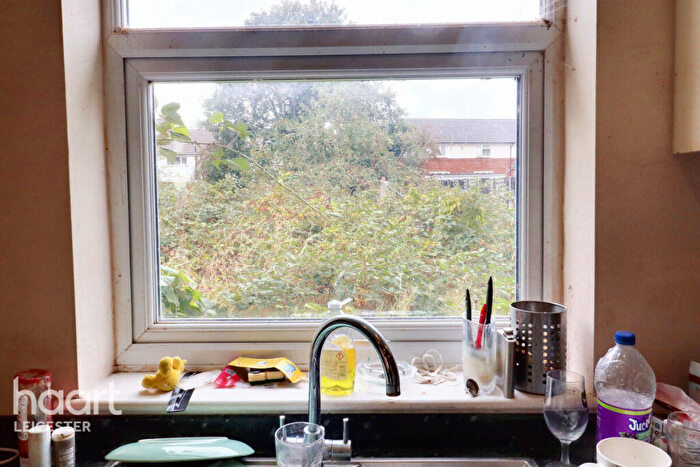 2 Bedroom Terraced House For Sale In Dunstall Avenue, Leicester, LE3