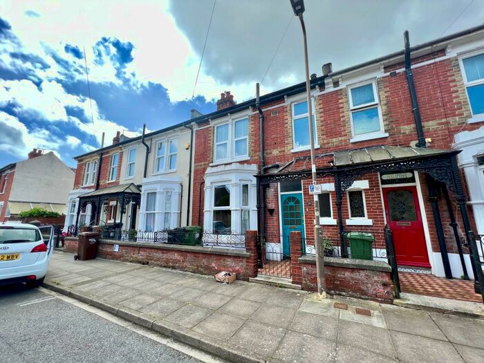 3 Bedroom House To Rent In Tredegar Road, Southsea, PO4