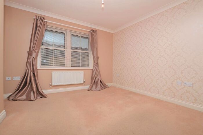2 Bedroom End Of Terrace House For Sale In St Lawrence Chase, Ramsgate, CT11