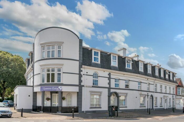 1 Bedroom Flat To Rent In Queen Street, Newton Abbot, TQ12