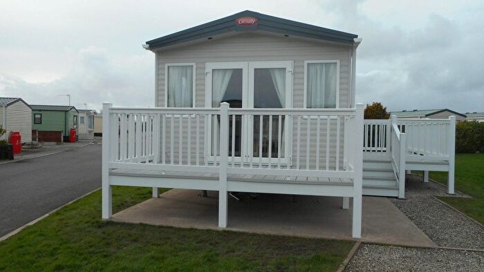 2 Bedroom Mobile/park Home For Sale In Willow Lane, Flookburgh, Grange-Over-Sands, LA11