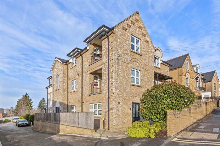 1 Bedroom Flat For Sale In Priory Road, High Wycombe, HP13