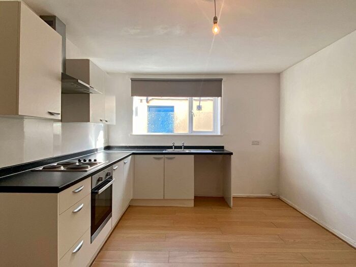 1 Bedroom Flat To Rent In Haydon Road, Taunton, TA1