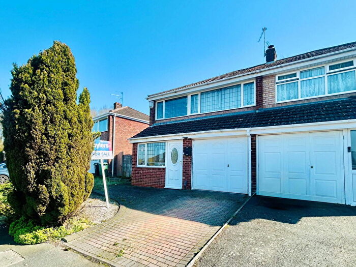 3 Bedroom Semi Detached House For Sale In Westminster Close, Dudley, DY1