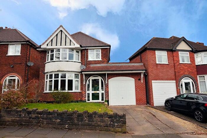 3 Bedroom Detached House To Rent In Whitley Court Road, Quinton, Birmingham, B32