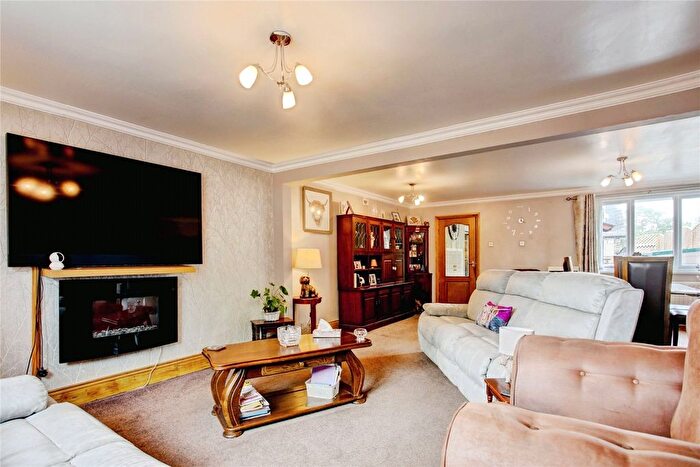 2 Bedroom Bungalow For Sale In Peartree Bungalows, Blackhall Mill, Newcastle Upon Tyne, Tyne And Wear, NE17