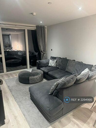 2 Bedroom Flat To Rent In Alderton Court, Bexleyheath, DA6