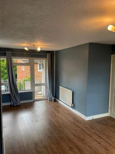 2 Bedroom Flat To Rent In Turbary Park Avenue, Bournemouth, BH11