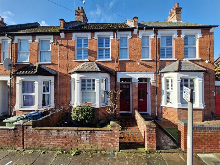 3 Bedroom Terraced House For Sale In Aberdeen Road, Wealdstone, HA3