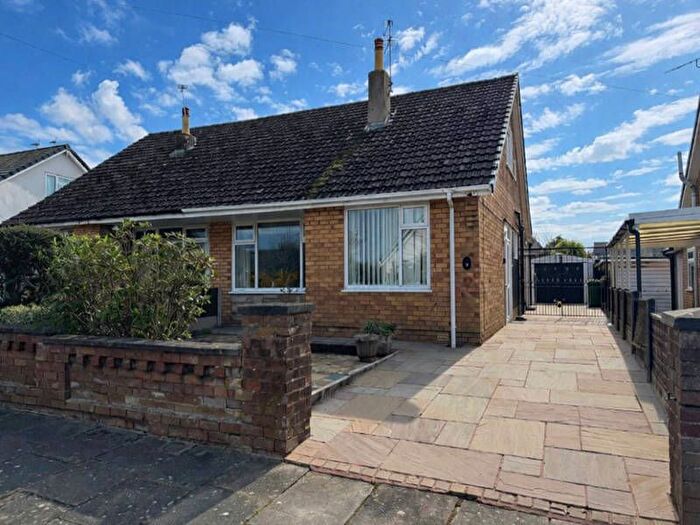 3 Bedroom Semi Detached Bungalow For Sale In Wentworth Drive, Thornton-Cleveleys, FY5