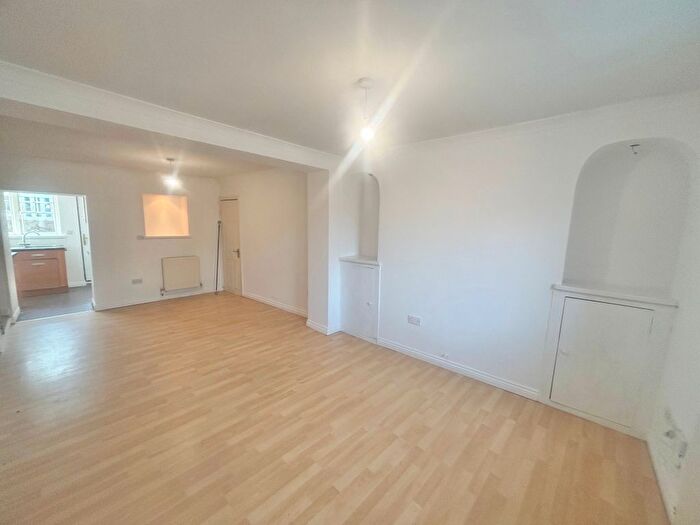 2 Bedroom Terraced House To Rent In Llantwit Road, Neath, SA11