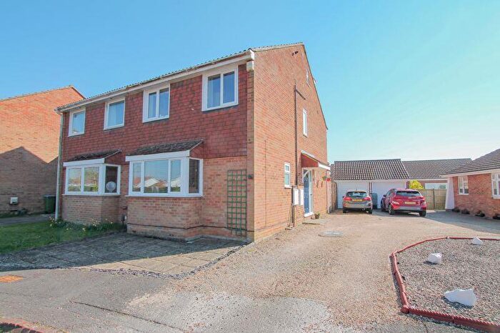 4 Bedroom Semi-Detached House To Rent In Coxdale, Titchfield Common, PO14