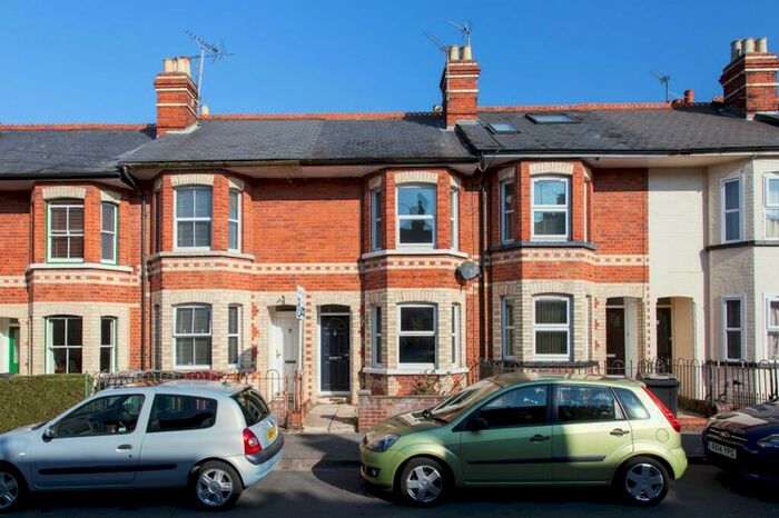 3 Bedroom Terraced House To Rent In Swainstone Road, Reading, RG2