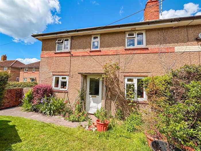 3 Bedroom Semi-Detached House For Sale In Queens Road, Bridport, DT6