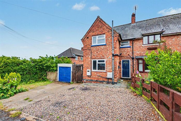 3 Bedroom Semi-Detached House For Sale In Queens Avenue, Ilkeston, DE7