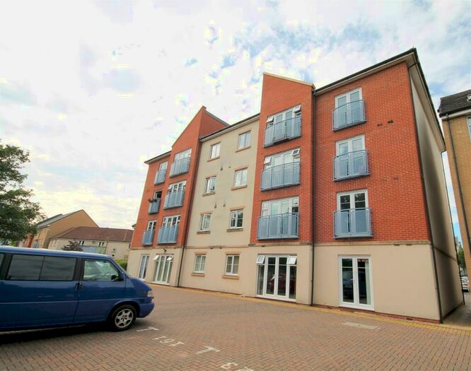2 Bedroom Flat To Rent In Whistle Road Mangotsfield Bristol, BS16