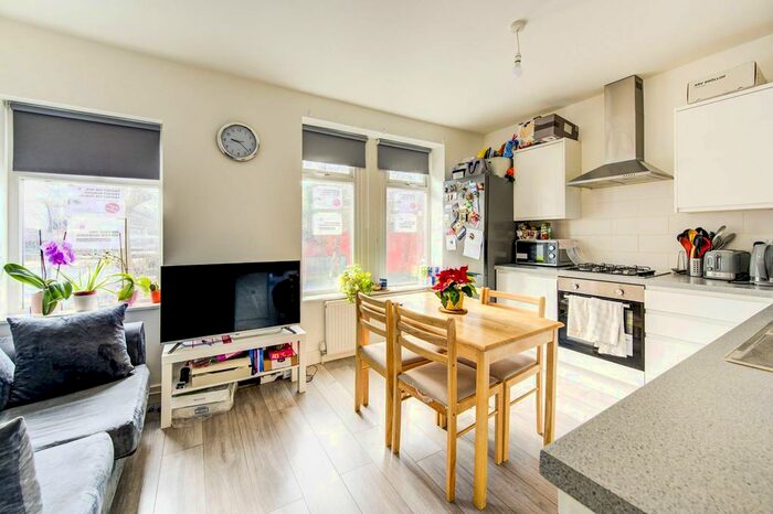 4 Bedroom Flat To Rent In Hammersmith, Hammersmith, London, W6