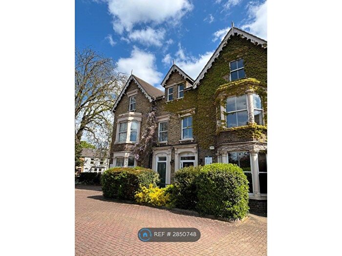 2 Bedroom Flat To Rent In Lincoln Road, Peterborough, PE1