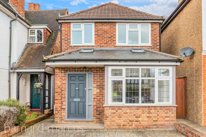 2 Bedroom Property To Rent In Malvern Road, Surbiton, KT6