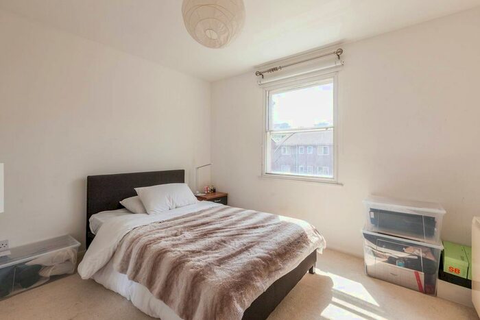 2 Bedroom Flat To Rent In Chicksand Street, Brick Lane, London, E1