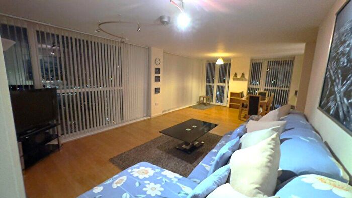 2 Bedroom Apartment To Rent In Aspect, Elmwood Lane, Leeds, LS2