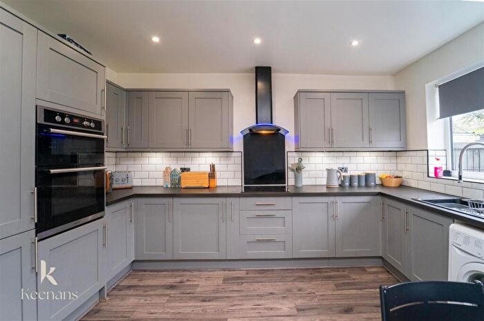 4 Bedroom Semi-Detached Bungalow For Sale In Trent Way, Farnworth, Bolton, BL4