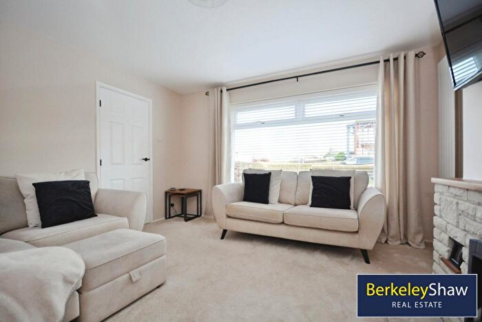 3 Bedroom End Of Terrace House For Sale In Boyer Avenue, Maghull, Sefton, L31