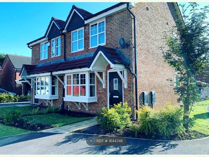 3 Bedroom Semi-Detached House To Rent In Alexander Close, Chorley, PR7