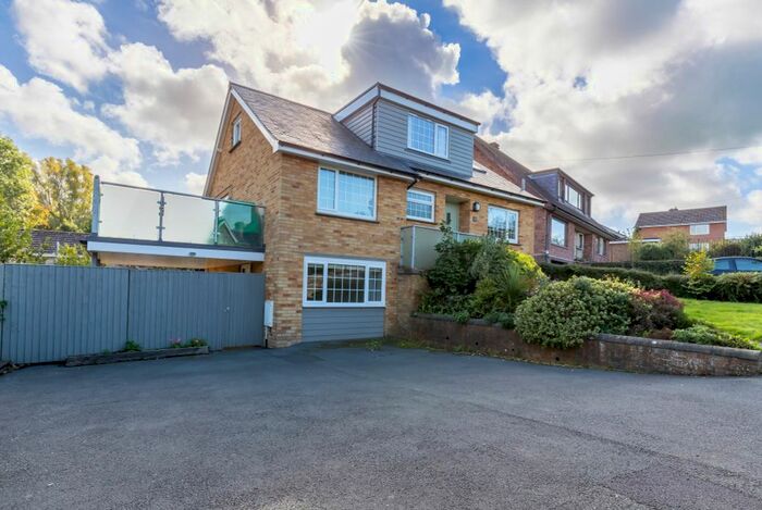 4 Bedroom Detached House To Rent In Baring Road, Cowes, PO31