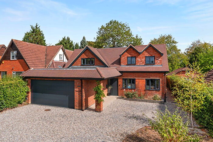4 Bedroom Detached House For Sale In Modern Family Home Within Minute Walk Of Knebworth Station, SG3