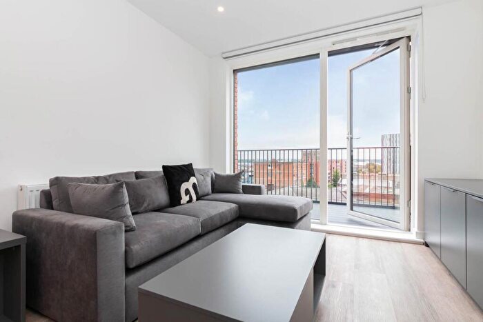1 Bedroom Apartment To Rent In The Barker, Shadwell Street, B4