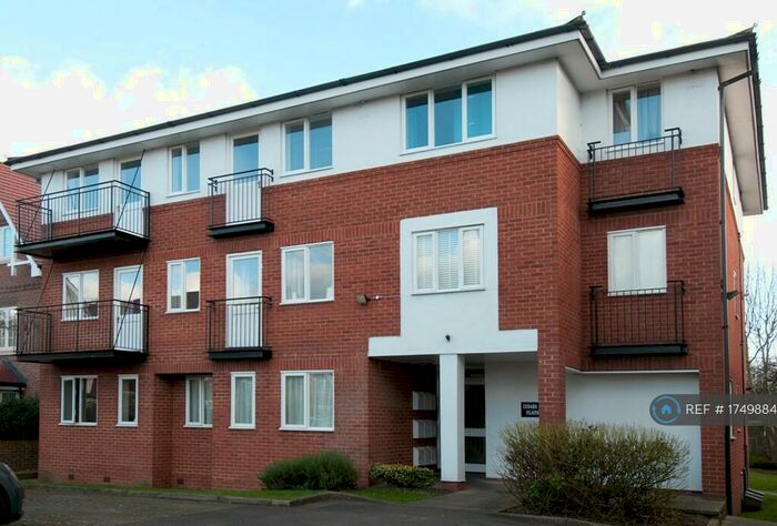 2 Bedroom Flat To Rent In Cedars House, Maidenhead, SL6