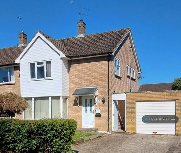 3 Bedroom Semi-Detached House To Rent In Bracknell, Bracknell, RG12
