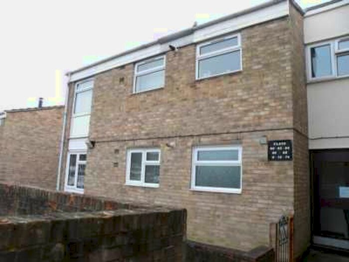 1 Bedroom Flat To Rent In Newnham Street, Chatham, ME4
