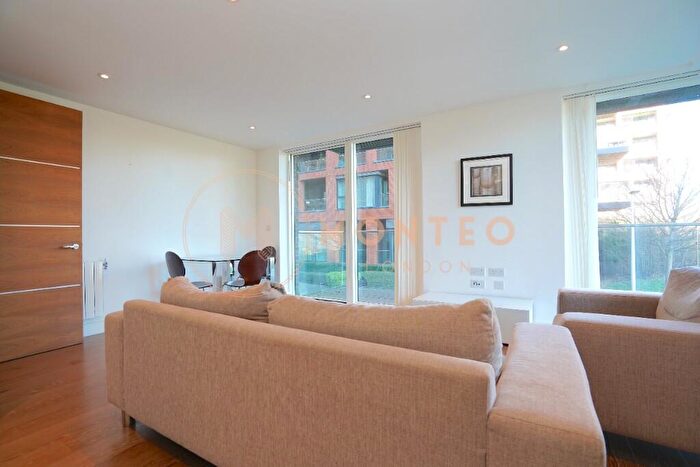 2 Bedroom Flat For Sale In Tizzard Grove, London, SE3