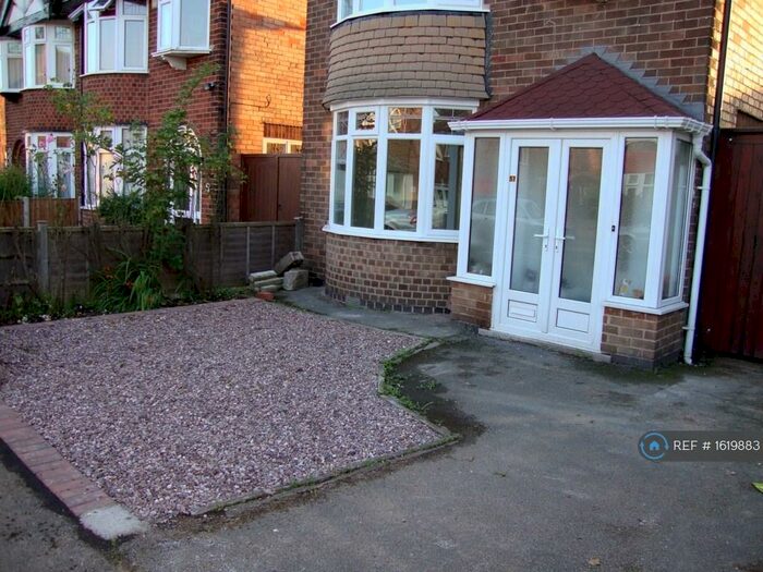 3 Bedroom Detached House To Rent In Kingswood Road, Nottingham, NG8