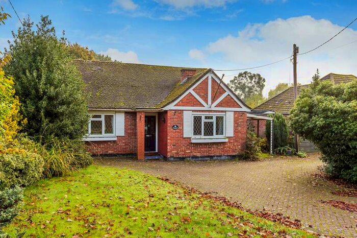 4 Bedroom Detached House For Sale In Mill Hill, Edenbridge, TN8