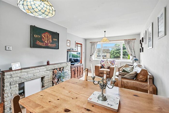 2 Bedroom Semi-Detached House For Sale In Parks Avenue, South Wingfield, DE55
