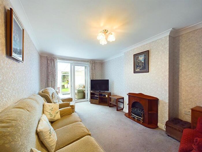 2 Bedroom Semi-Detached Bungalow For Sale In Meakers Way, Huttoft, LN13