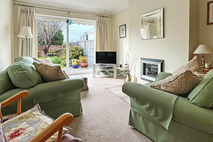 2 Bedroom Bungalow For Sale In Ashurst Way, East Preston, Littlehampton, West Sussex, BN16
