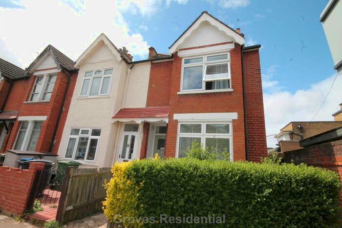 2 Bedroom End Of Terrace House To Rent In George Road, New Malden KT3