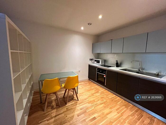 1 Bedroom Flat To Rent In Piccadilly Place, Manchester, M1
